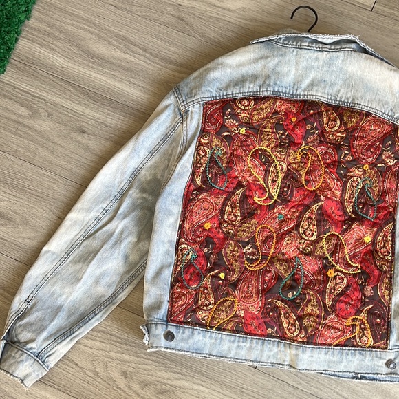 Free People Paisley Quilted Patchwork Denim Jean Jacket size M/L - Picture 7 of 14